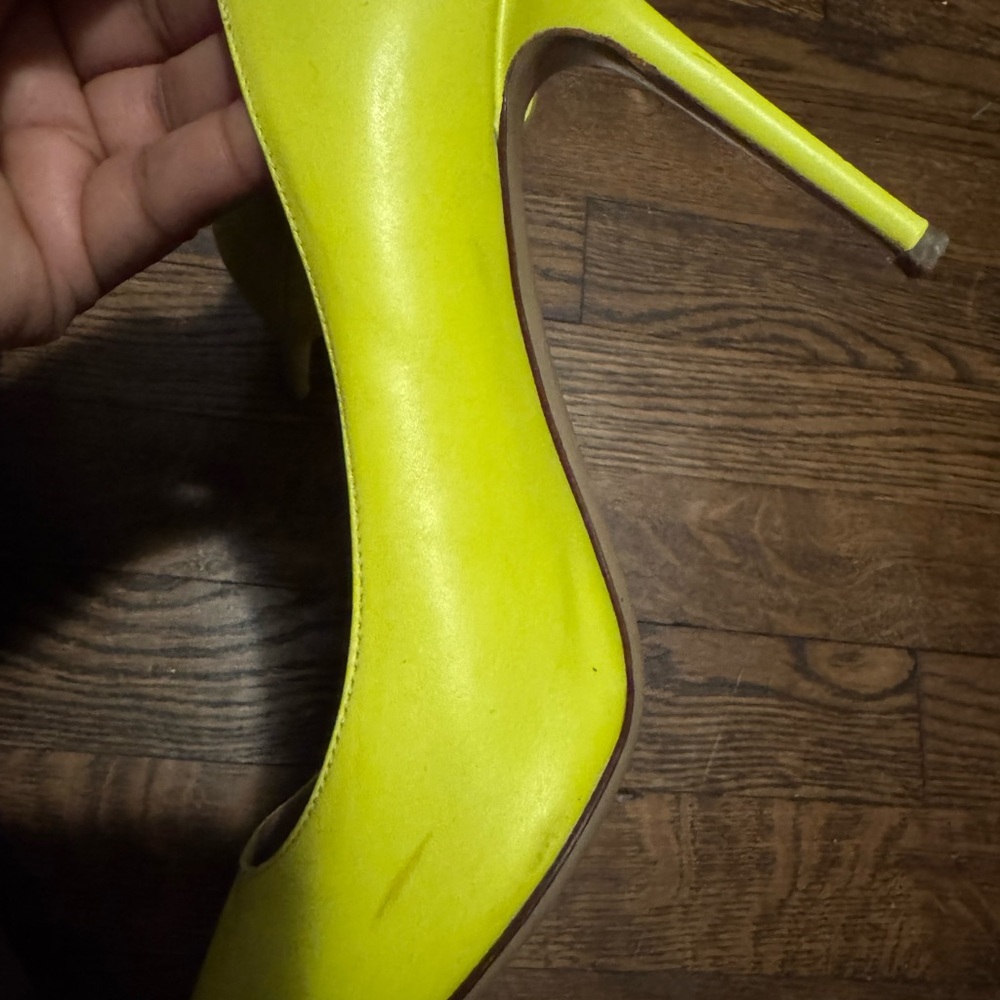 Valentino rockstud heels. Yellow/lime neon - Picture 13 of 13
